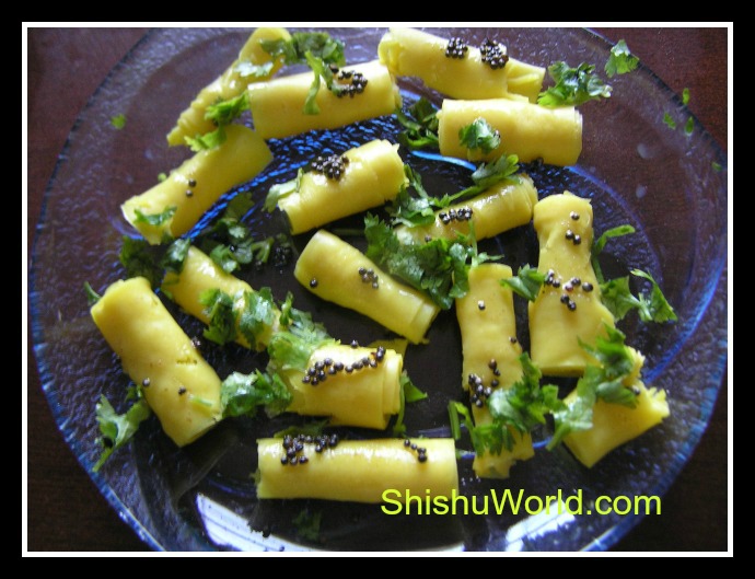 Khandvi as finger food