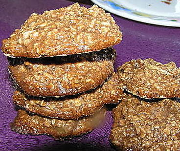 Choco-Oatmeal Honey Cookies