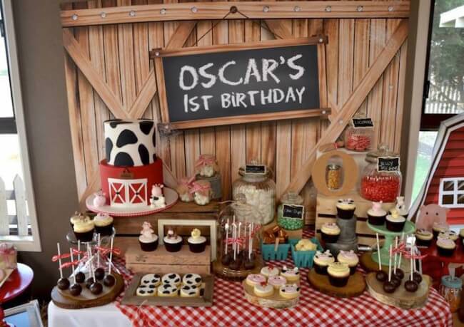 boys-barnyard-themed-birthday-party-dessert-table-decoration-ide
