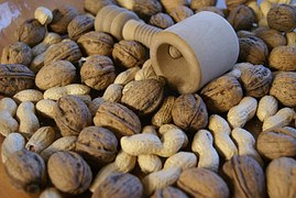 adding nuts to toddler's diet